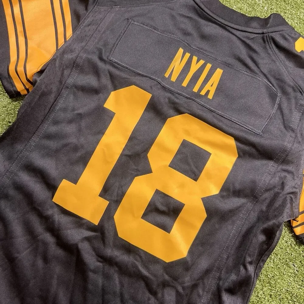Women’s Steelers #18 Custom Named Jersey Size S NWOT